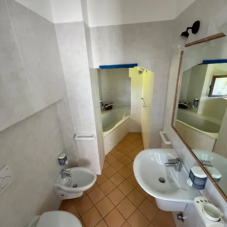 Mirandola B&B 브루나테